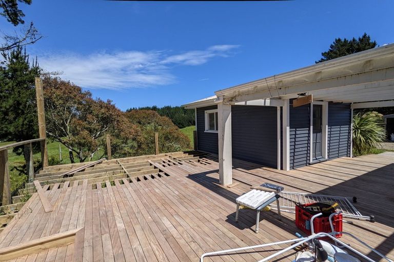Photo of property in 501 Waikawa Beach Road, Manakau, Levin, 5573
