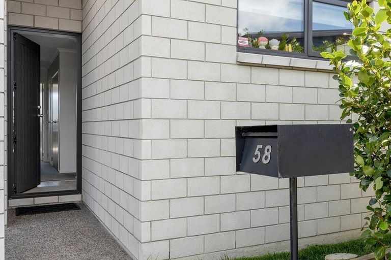 Photo of property in 58 Sentinel Avenue, Omokoroa, 3114