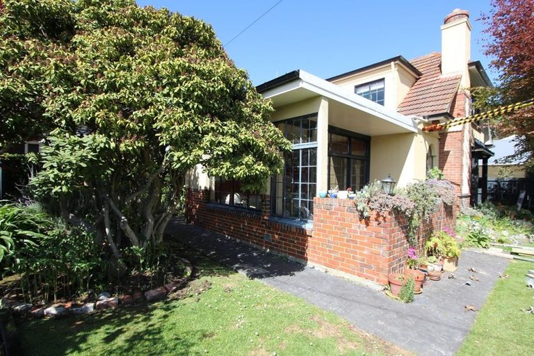 Photo of property in 11 Valpy Street, Saint Clair, Dunedin, 9012