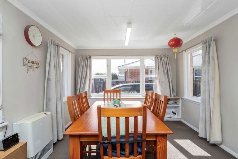 Photo of property in 121 Marshland Road, Shirley, Christchurch, 8061