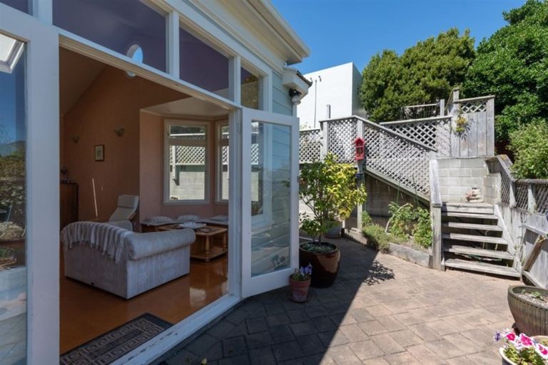 Photo of property in 83 Hamilton Road, Hataitai, Wellington, 6021