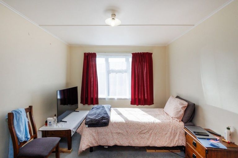 Photo of property in 15 Upham Terrace, Roslyn, Palmerston North, 4414