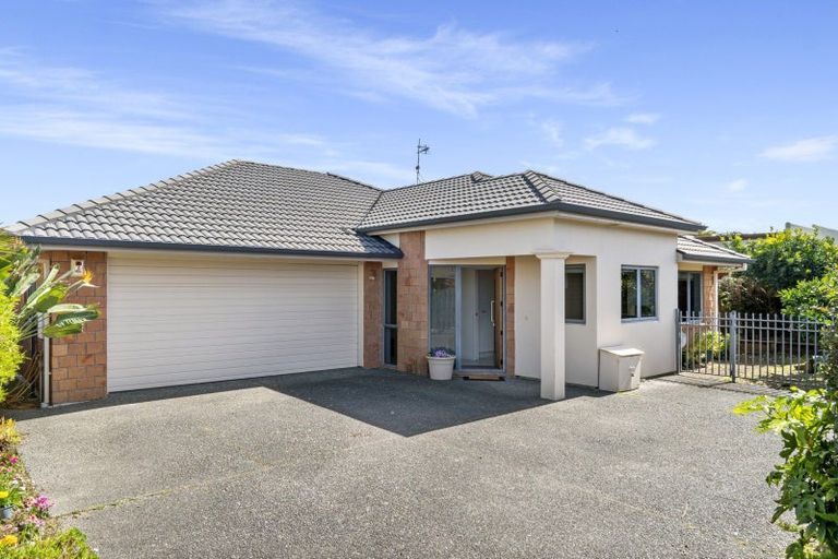 Photo of property in 68 Beachwater Drive, Papamoa Beach, Papamoa, 3118