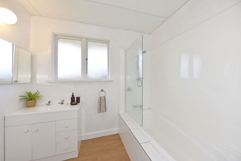 Photo of property in 78 Sawyers Arms Road, Northcote, Christchurch, 8052