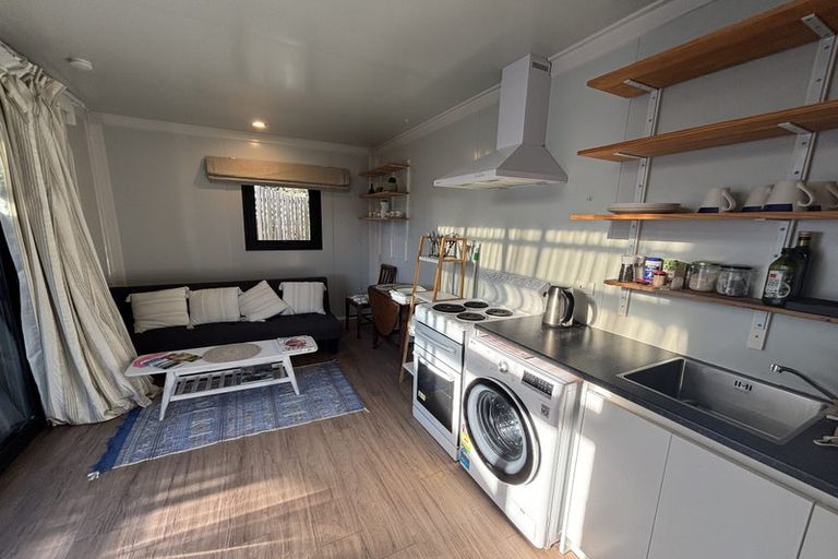 Photo of property in 8 Jeep Road, Raumati South, Paraparaumu, 5032