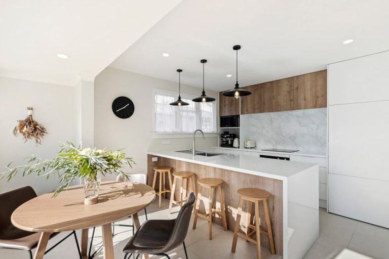 Photo of property in 46 Doralto Road, Frankleigh Park, New Plymouth, 4310