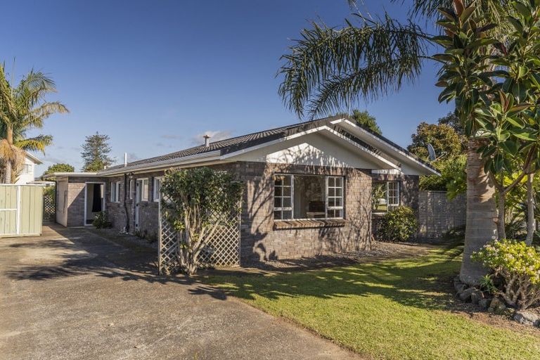 Photo of property in 6 Sarah Avenue, Whitianga, 3510
