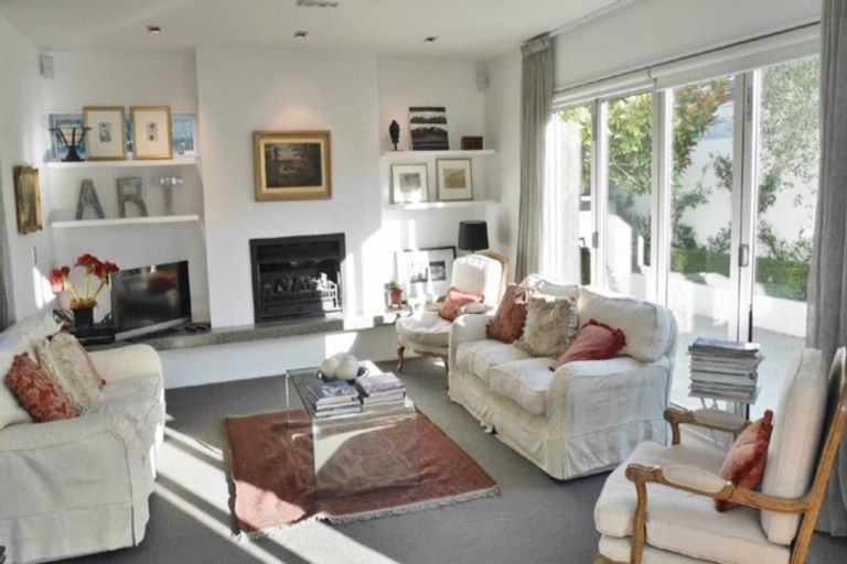 Photo of property in 18d Holmwood Road, Merivale, Christchurch, 8014