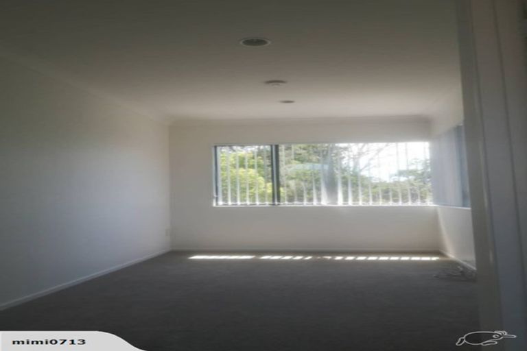 Photo of property in 8 Belvedere Court, West Harbour, Auckland, 0618