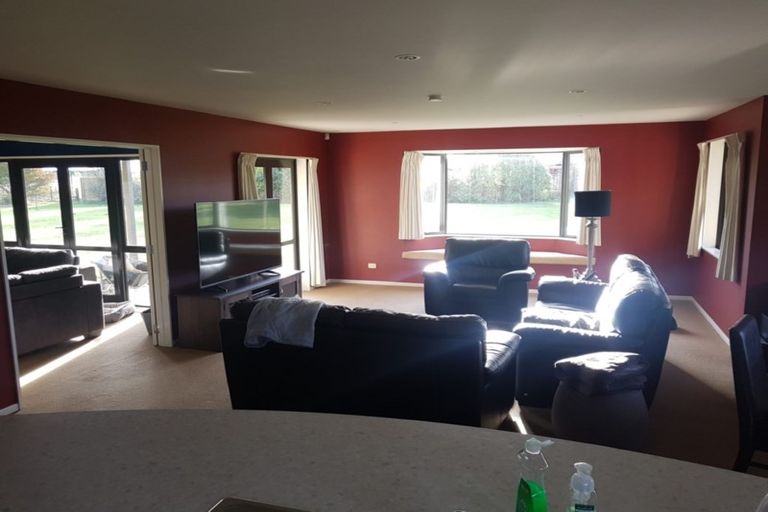 Photo of property in 33 Waterbridge Way, Rolleston, 7614