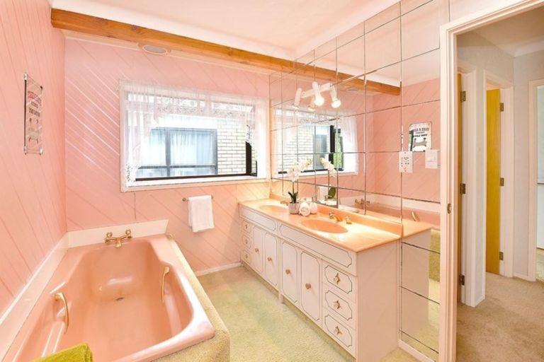 Photo of property in 73 Kauri Road, Stanmore Bay, Whangaparaoa, 0932