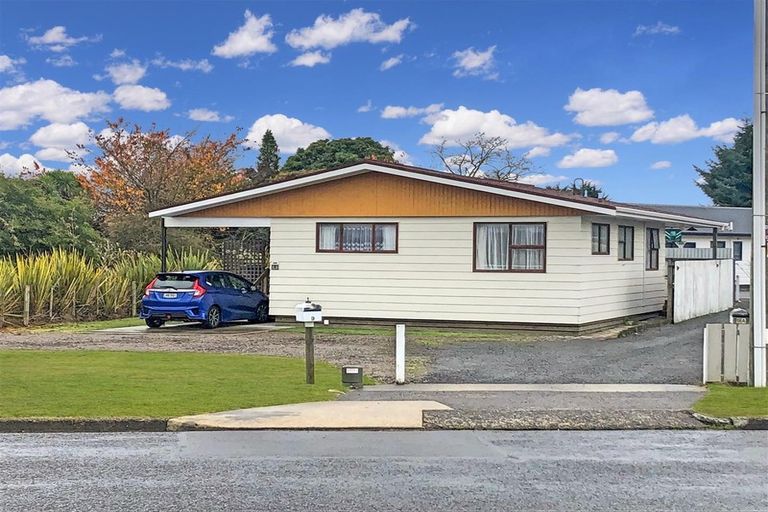 Photo of property in 9 Robinson Avenue, Holdens Bay, Rotorua, 3010