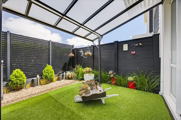 Photo of property in 28 Taitonga Lane, Stanmore Bay, Whangaparaoa, 0932