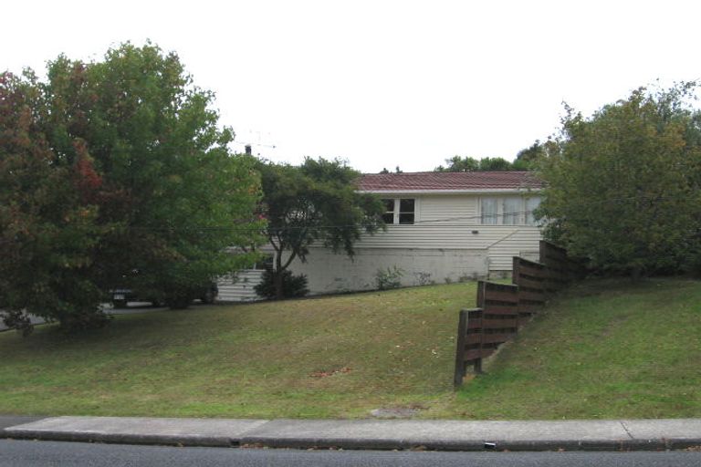 Photo of property in 5 Selwyn Crescent, Forrest Hill, Auckland, 0620