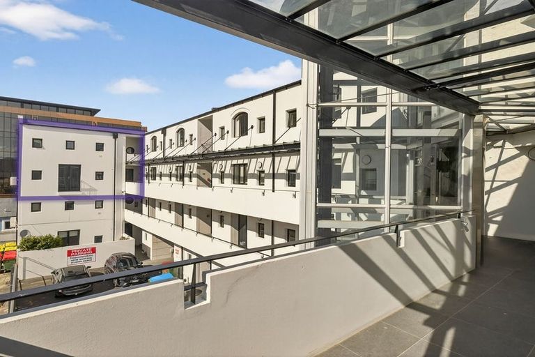 Photo of property in 294i Montreal Street, Christchurch Central, Christchurch, 8013