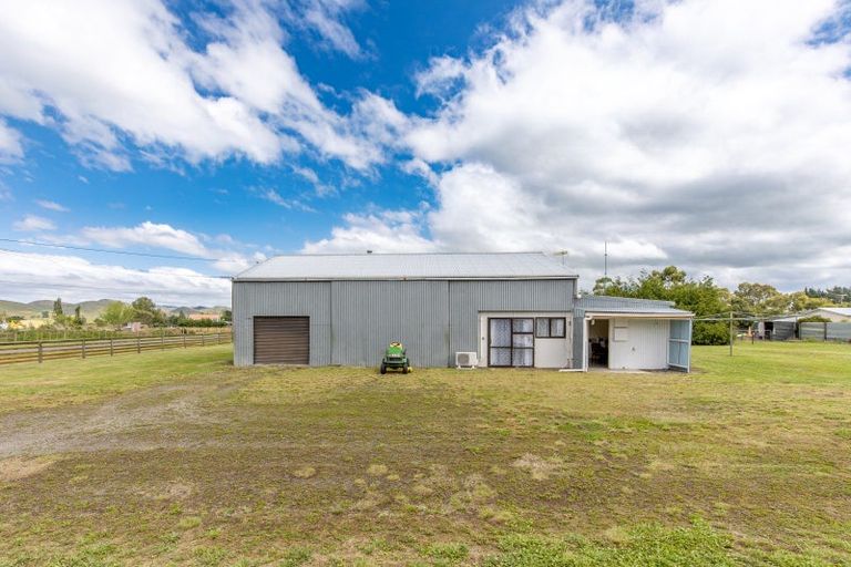 Photo of property in 31 Walter Street, Takapau, 4203