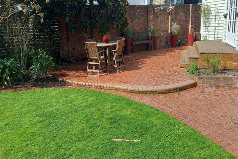 Photo of property in 79 Waterloo Road, Hutt Central, Lower Hutt, 5010