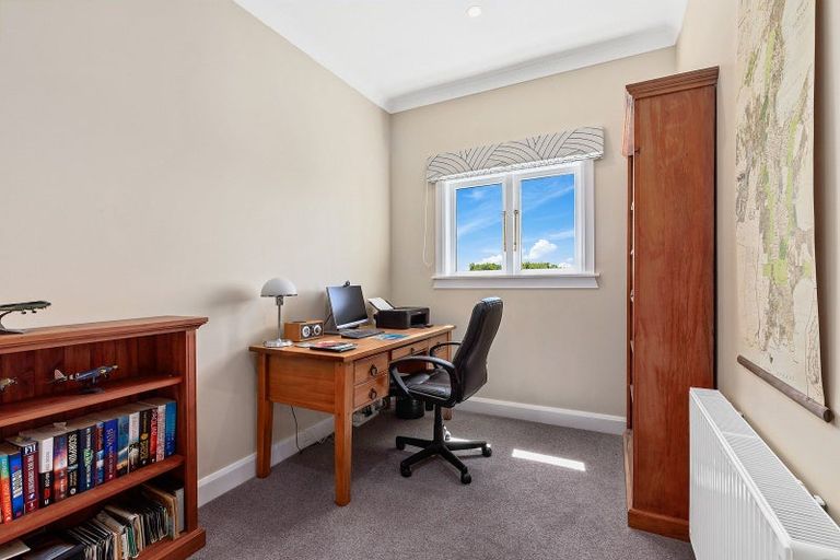 Photo of property in 139 Grafton Road, Roseneath, Wellington, 6011