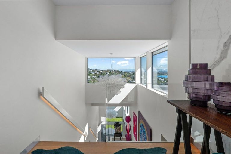 Photo of property in 6 Gazelle Lane, Redcliffs, Christchurch, 8081