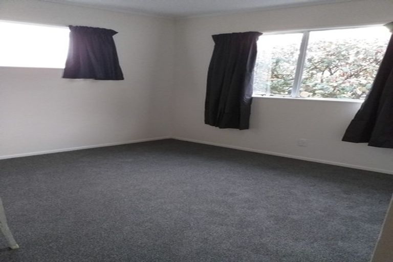 Photo of property in 12 Venus Place, Whitby, Porirua, 5024