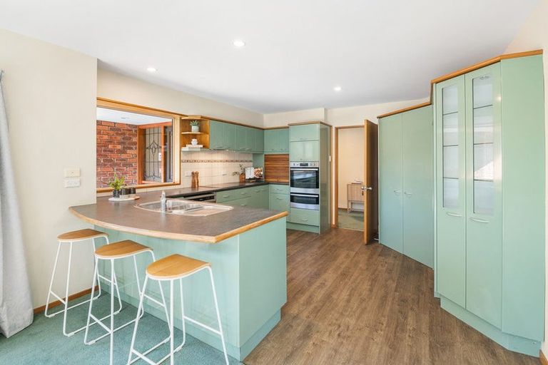 Photo of property in 32a Sawyers Arms Road, Northcote, Christchurch, 8052