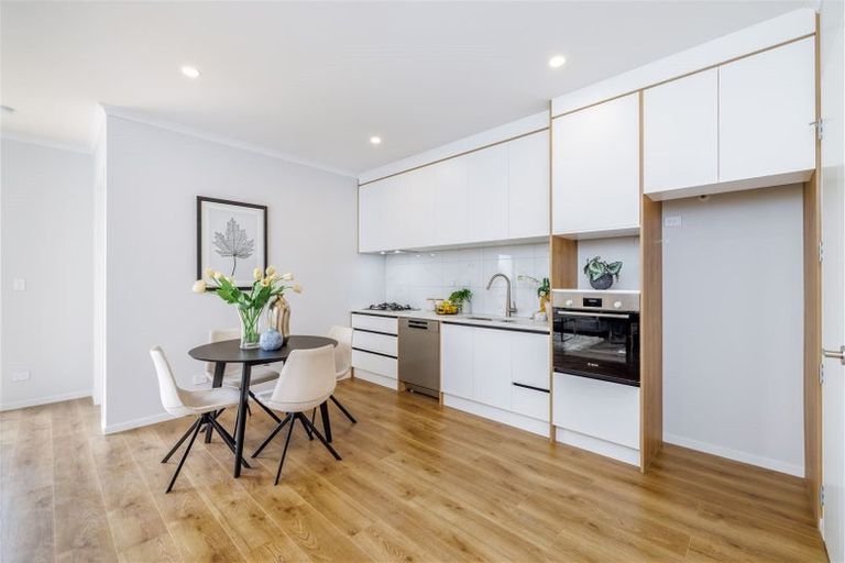 Photo of property in 32a Biokovo Street, Massey, Auckland, 0614