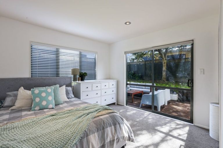 Photo of property in 15a Teal Crescent, Beach Haven, Auckland, 0626