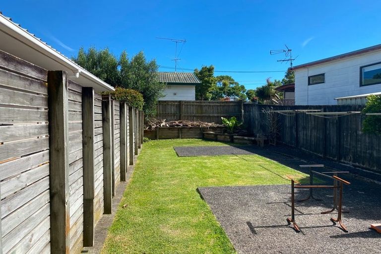 Photo of property in 4/4 Meadow Street, Mount Wellington, Auckland, 1062