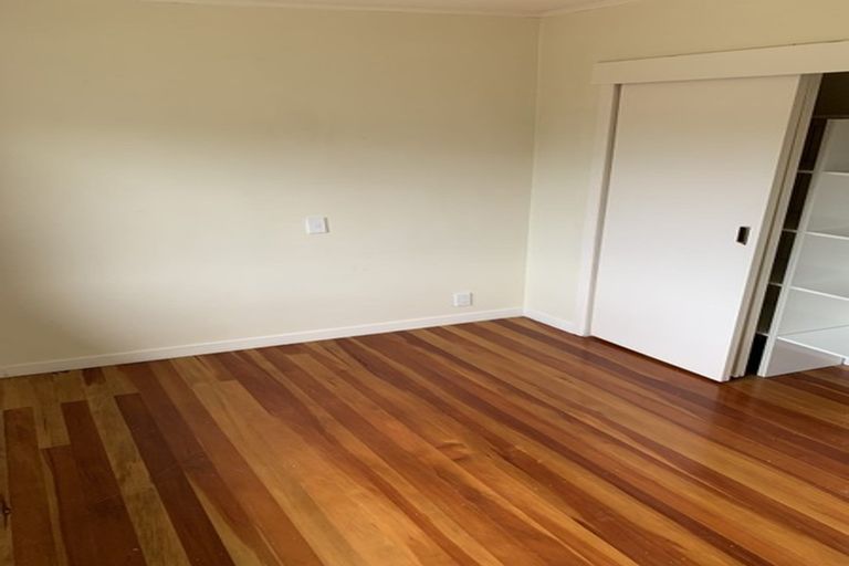 Photo of property in 41 Forrest Hill Road, Milford, Auckland, 0620