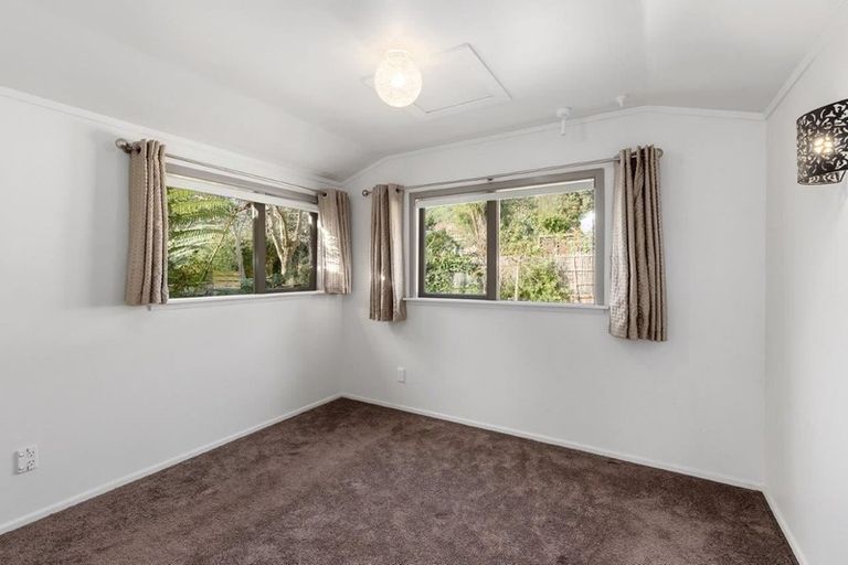 Photo of property in 6 Matenga Street, Waikanae, 5036