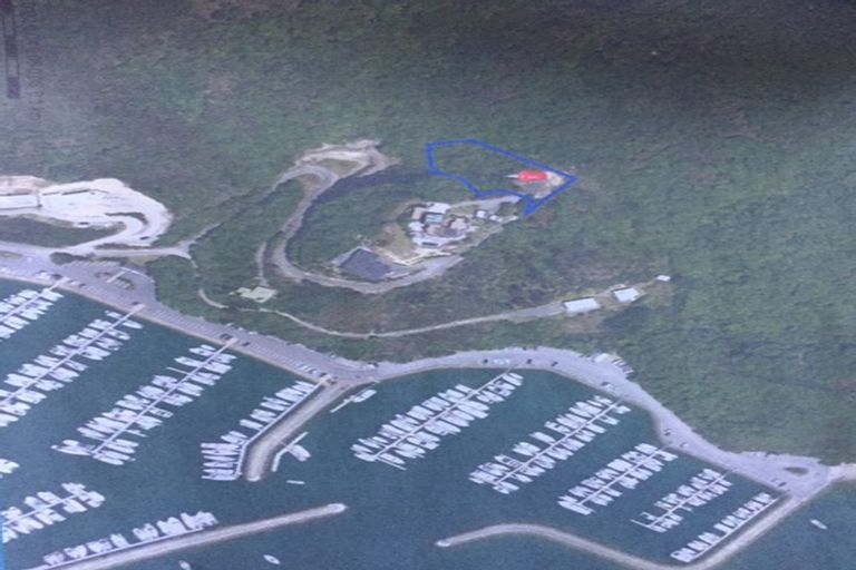 Photo of property in 43 Marina Drive, Waikawa, Picton, 7220