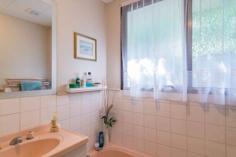 Photo of property in 10a Poplar Avenue, Raumati South, Paraparaumu, 5032