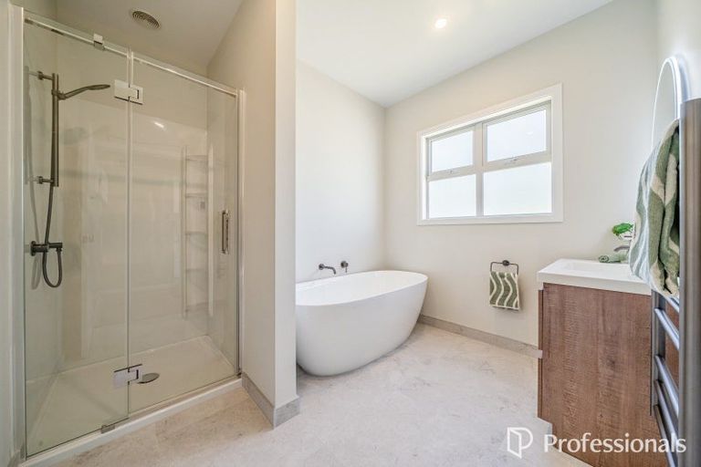 Photo of property in Manor Park, 6 Manor Park Road, Manor Park, Lower Hutt, 5019
