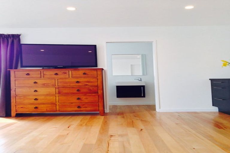 Photo of property in 44 Pegasus Main Street, Pegasus, 7612