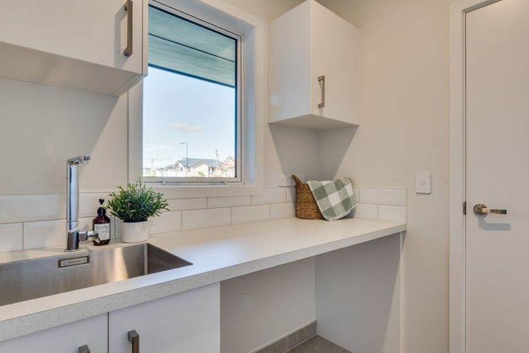 Photo of property in 21 Ngaru Crescent, Wharewaka, Taupo, 3330