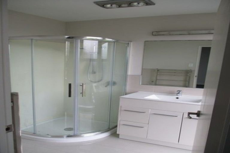 Photo of property in 13 Popokatea Drive, Takanini, 2112