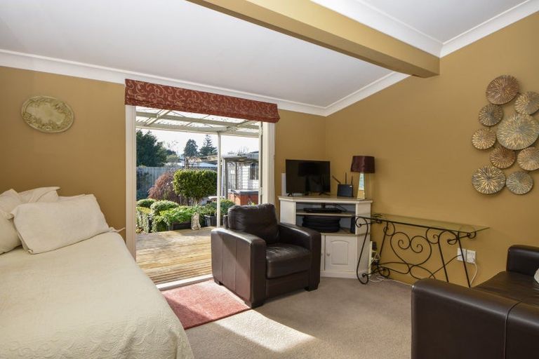 Photo of property in 20 Rhodes Street, Carterton, 5713