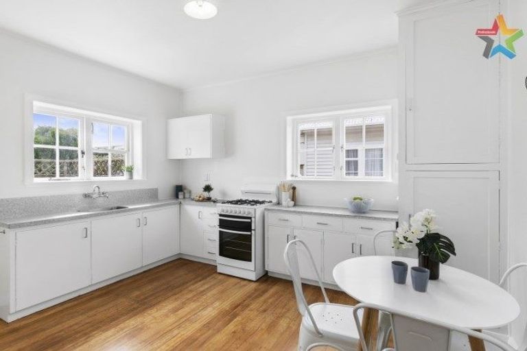 Photo of property in 47 Waiwhetu Road, Waiwhetu, Lower Hutt, 5010