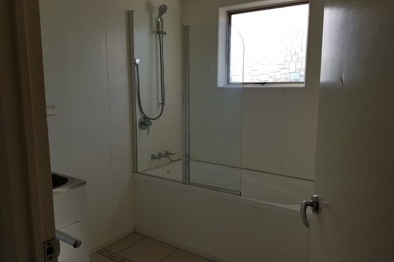 Photo of property in 1/528 Armagh Street, Linwood, Christchurch, 8011