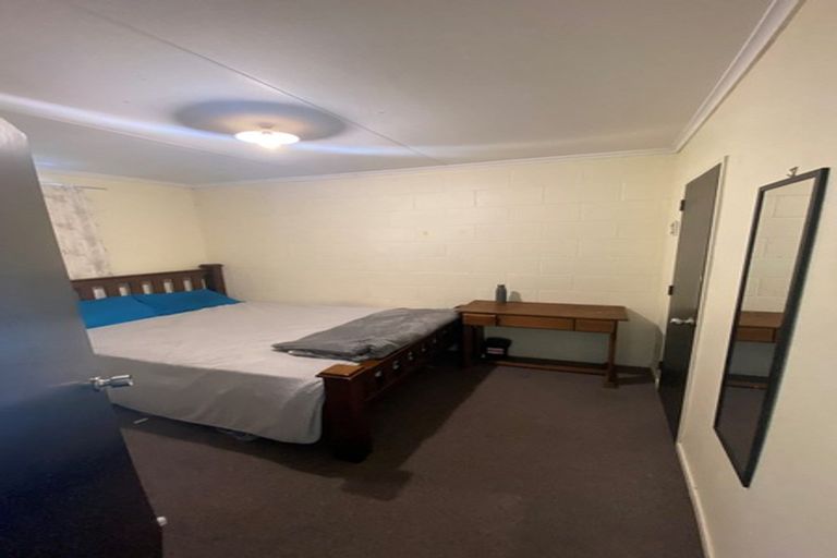 Photo of property in 1b Hereford Street, West End, Palmerston North, 4410