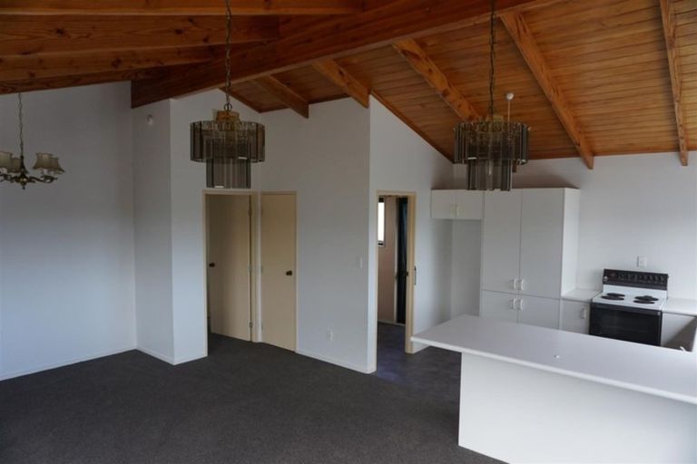 Photo of property in 4/3 Henry Street, Avondale, Auckland, 1026