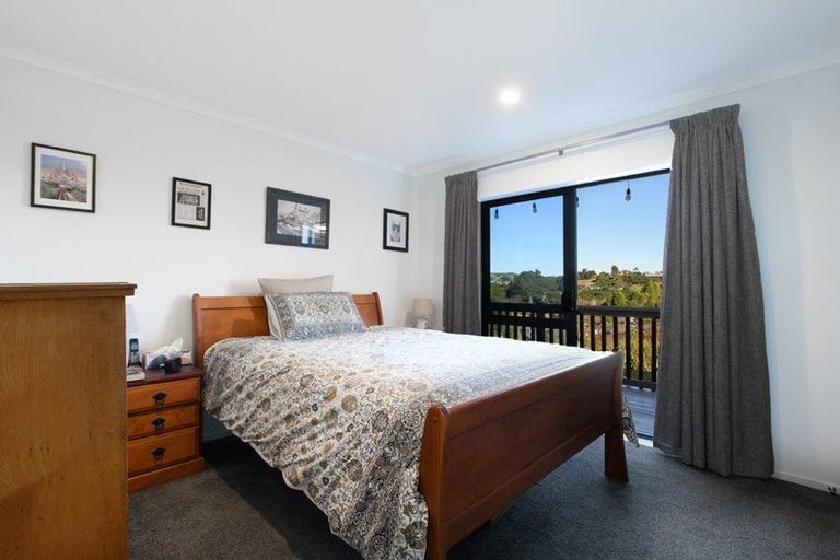 Photo of property in 76 Oteki Park Drive, Welcome Bay, Tauranga, 3112