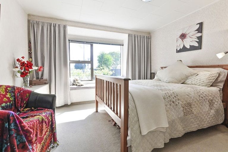 Photo of property in 213 Taradale Road, Pirimai, Napier, 4112