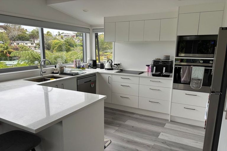 Photo of property in 14a Clipper Place, Shelly Park, Auckland, 2014