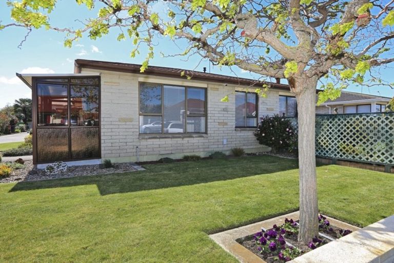 Photo of property in 1/403 Avenue Road West, Hastings, 4122