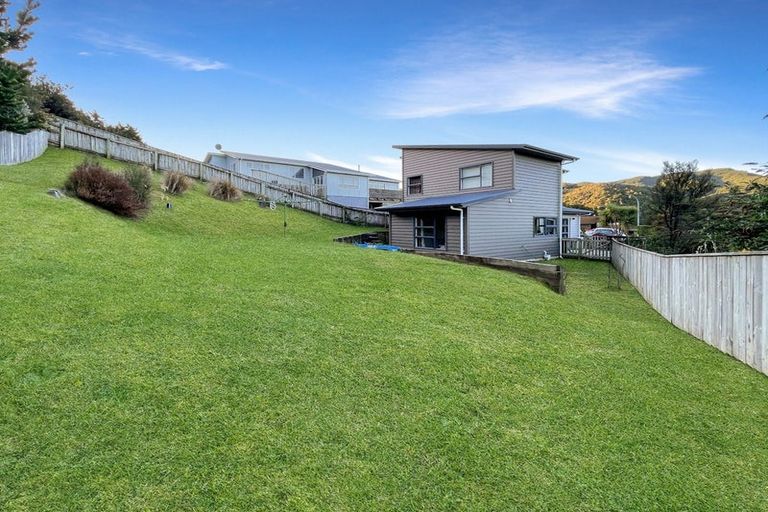 Photo of property in 12 Frankie Stevens Place, Riverstone Terraces, Upper Hutt, 5018