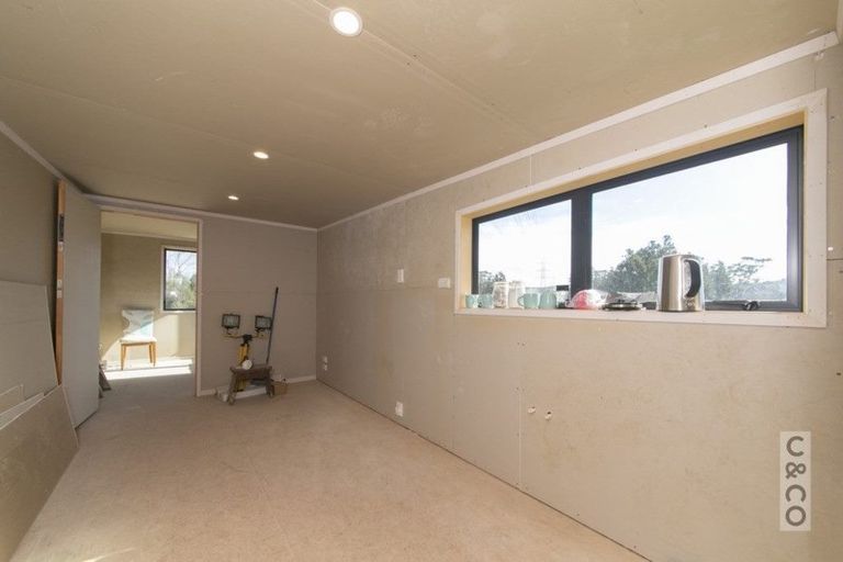 Photo of property in 902 Old North Road, Waimauku, 0882