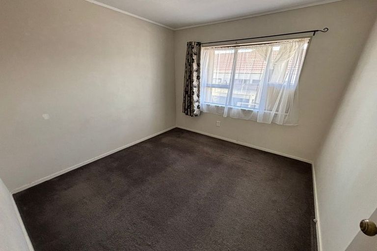 Photo of property in 2/43 Charntay Avenue, Clover Park, Auckland, 2019