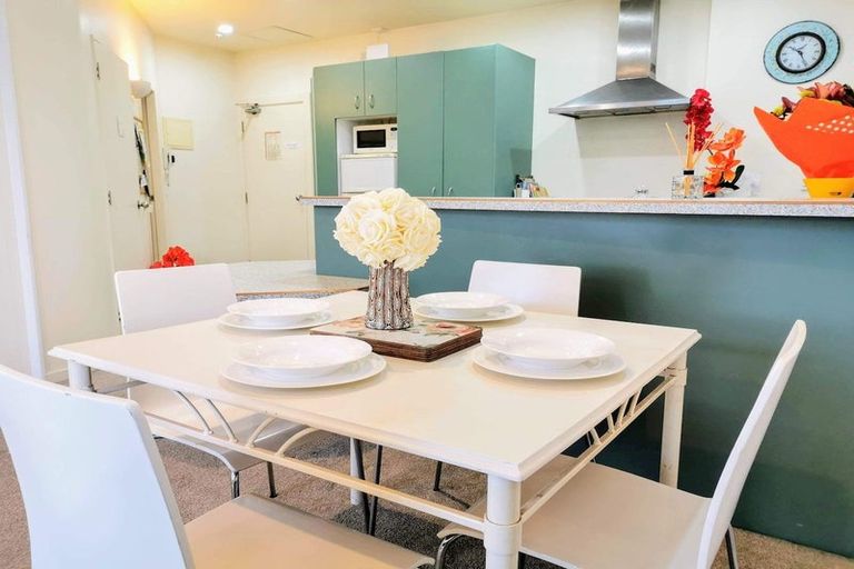 Photo of property in Terrace Tower Apartments, 126 The Terrace, Wellington Central, Wellington, 6011