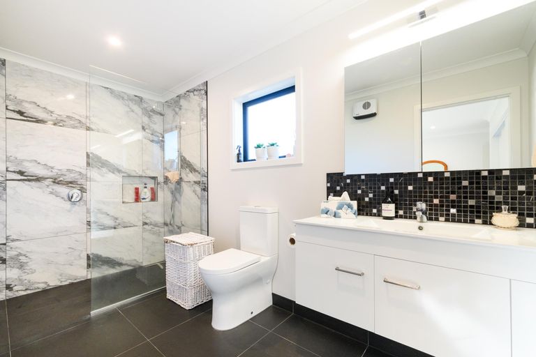 Photo of property in 5 Monarch Drive, Ashhurst, 4810